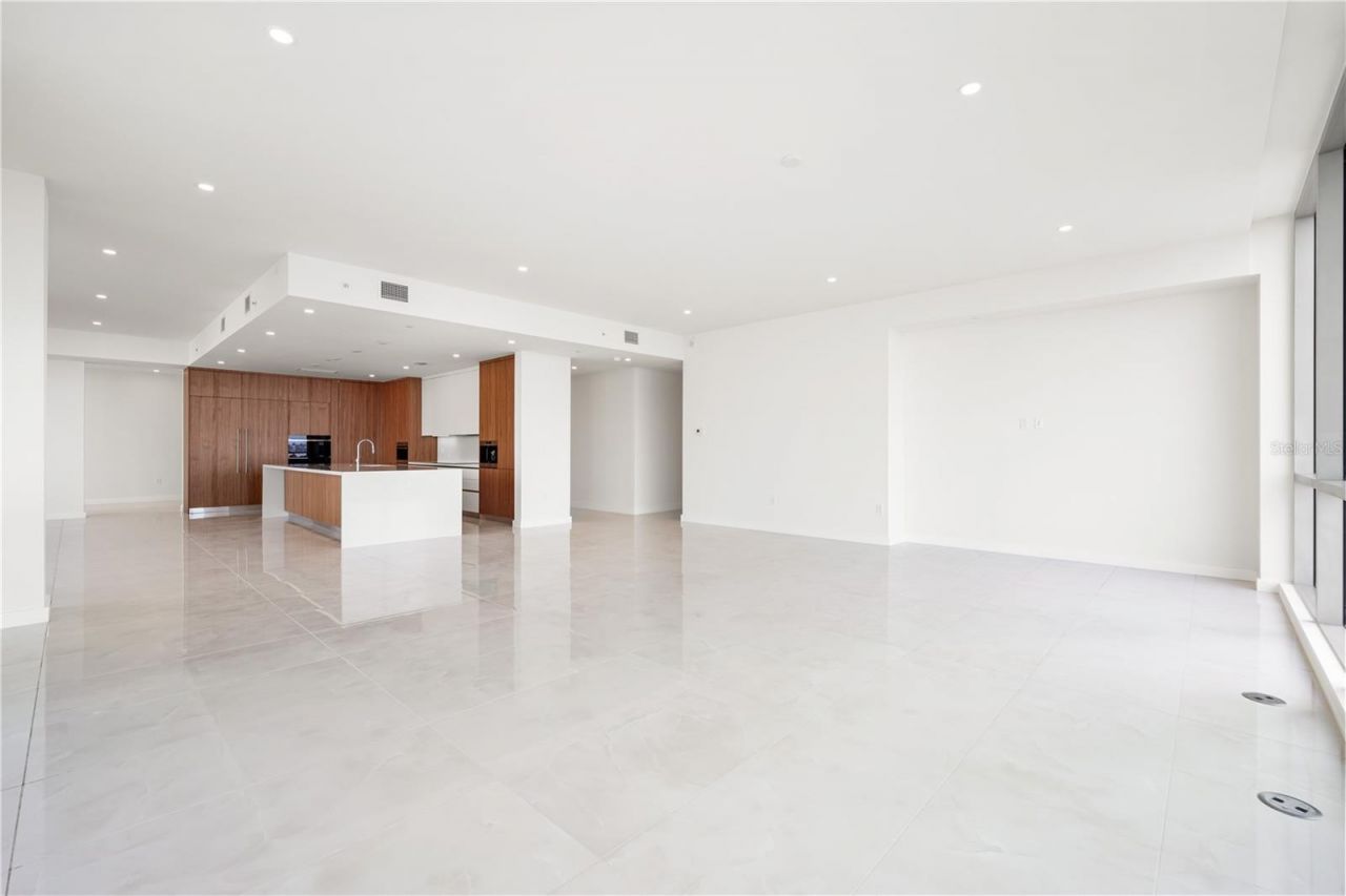 111 Golden Gate Point, Unit 701PH, Sarasota, FL 34236 Photo