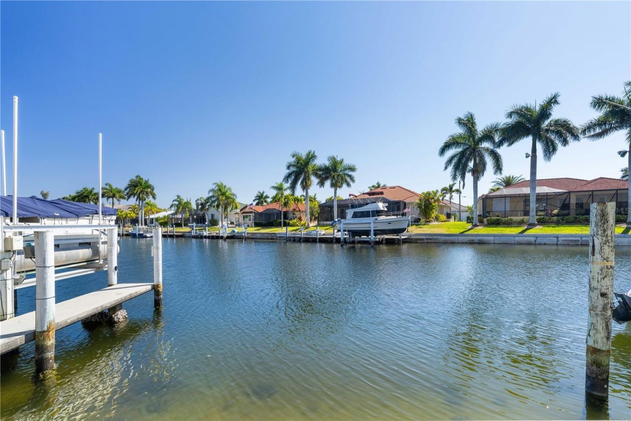 3334 Purple Martin Drive, Unit 215, Punta Gorda, FL 33950 Photo