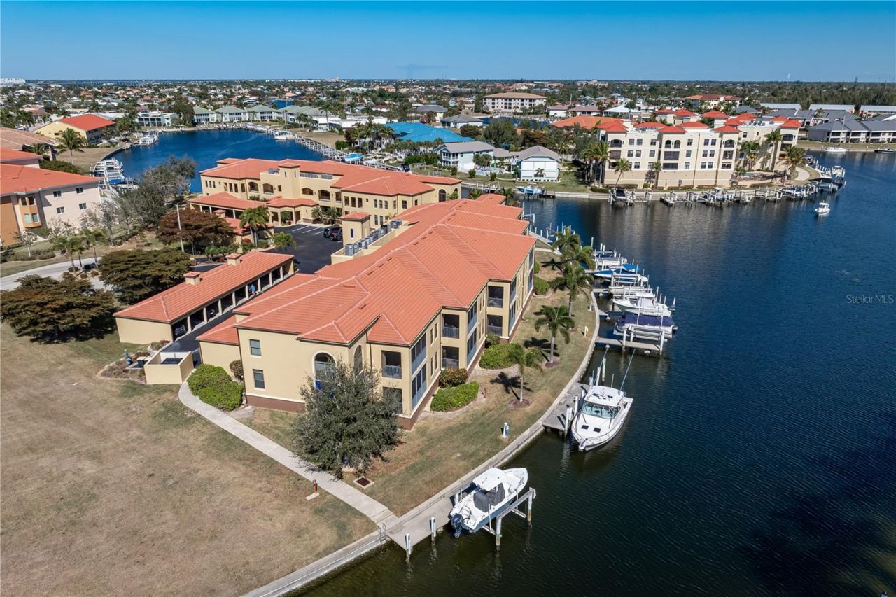 3334 Purple Martin Drive, Unit 215, Punta Gorda, FL 33950 Photo