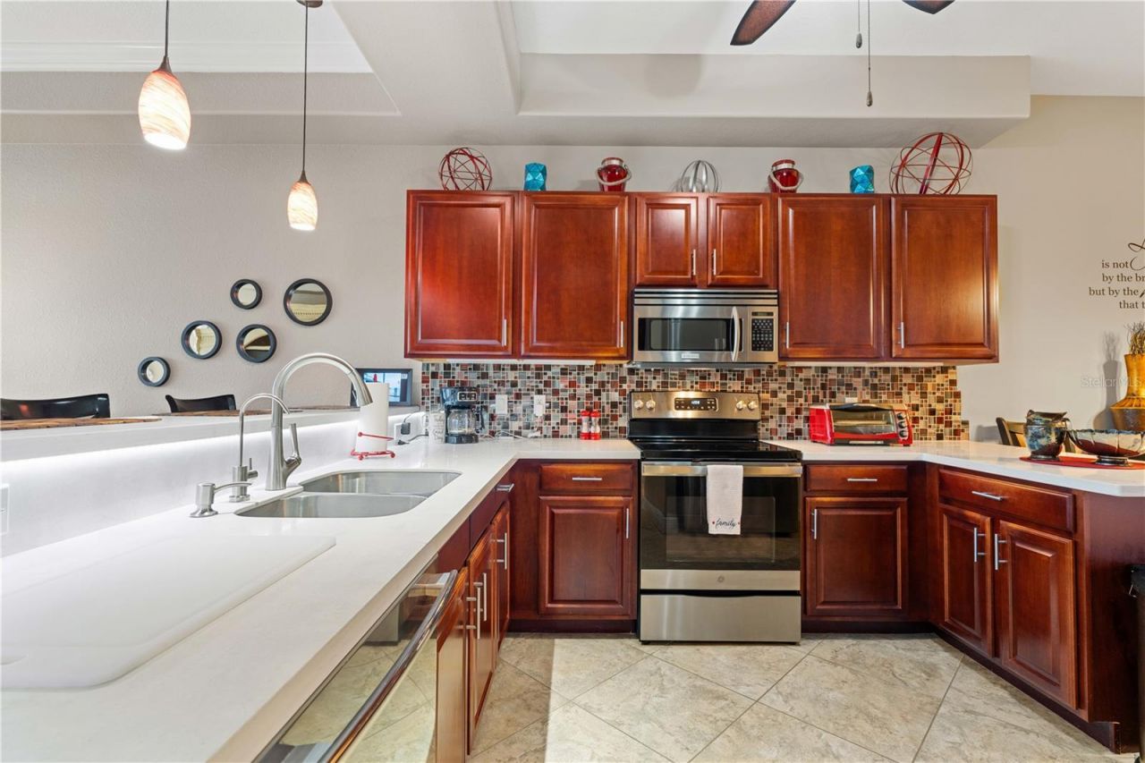 3334 Purple Martin Drive, Unit 215, Punta Gorda, FL 33950 Photo