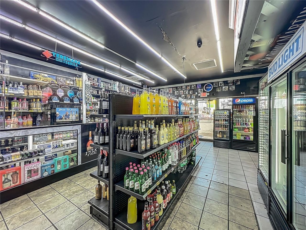 4898 Edgewater Drive, Orlando, FL 32804 Photo