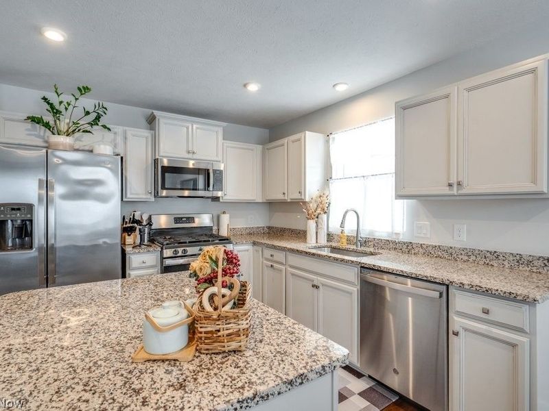 1595 Leslie Drive, Streetsboro, OH 44241 Photo 11