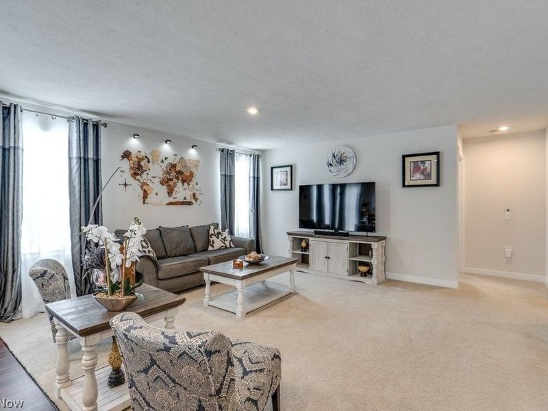 1595 Leslie Drive, Streetsboro, OH 44241 Photo 4