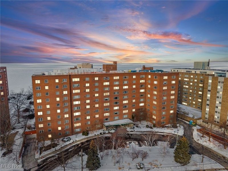 11820 Edgewater Drive, Unit 415, Lakewood, OH 44107 Photo 1