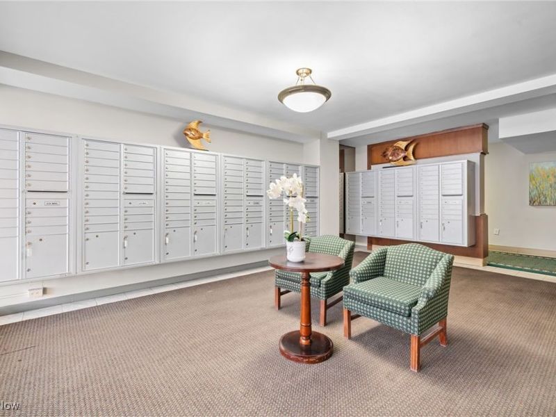 11820 Edgewater Drive, Unit 415, Lakewood, OH 44107 Photo 7