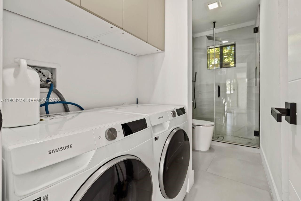 221 NE 4th St, Hallandale Beach, FL 33009 Photo