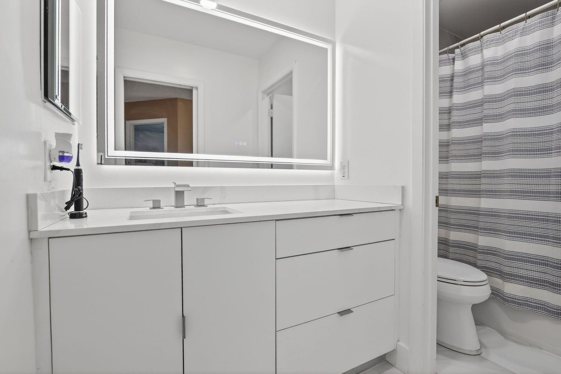 226 NW 75th Way, Plantation, FL 33317 Photo