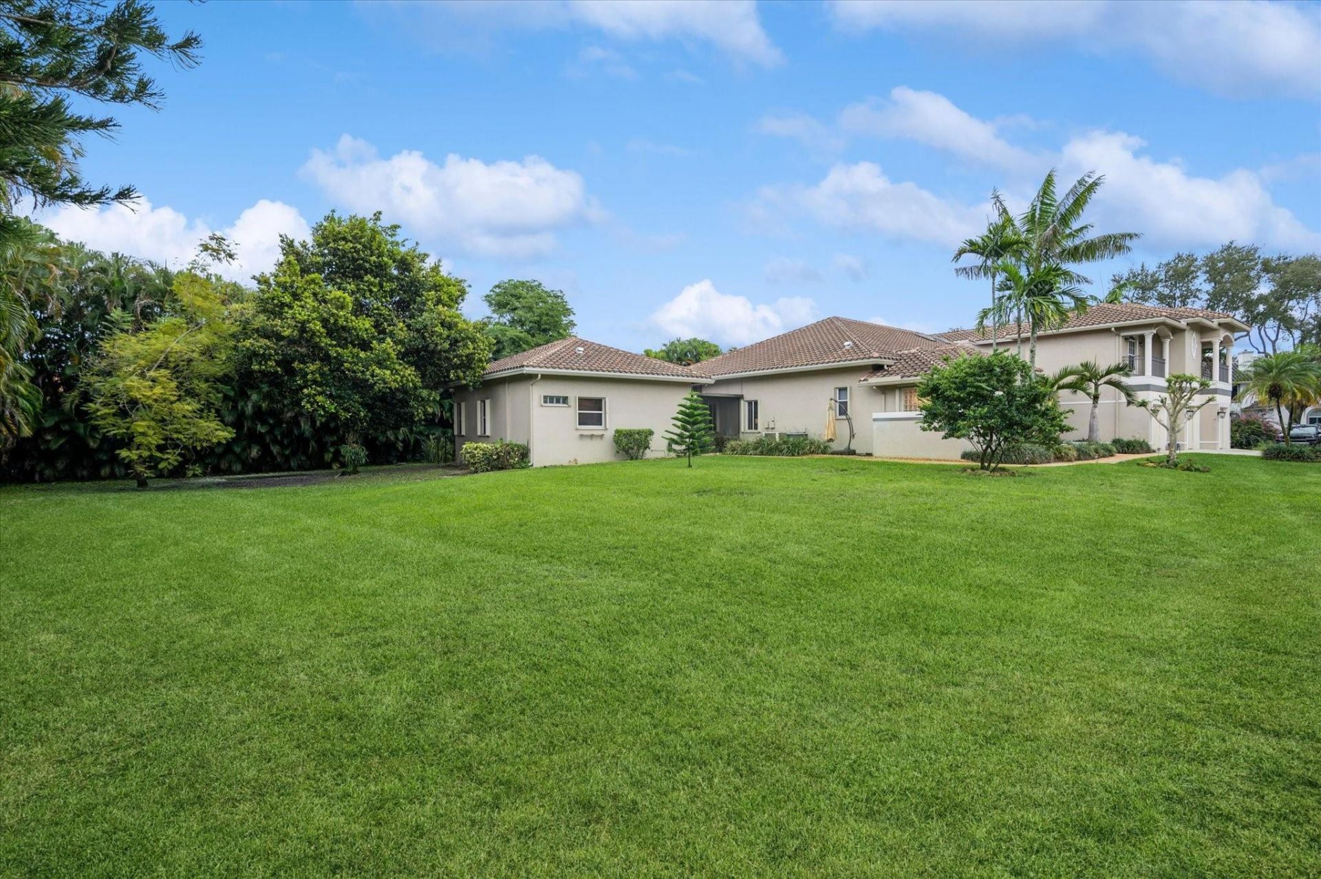 830 NW 122nd Ave, Plantation, FL 33325 Photo