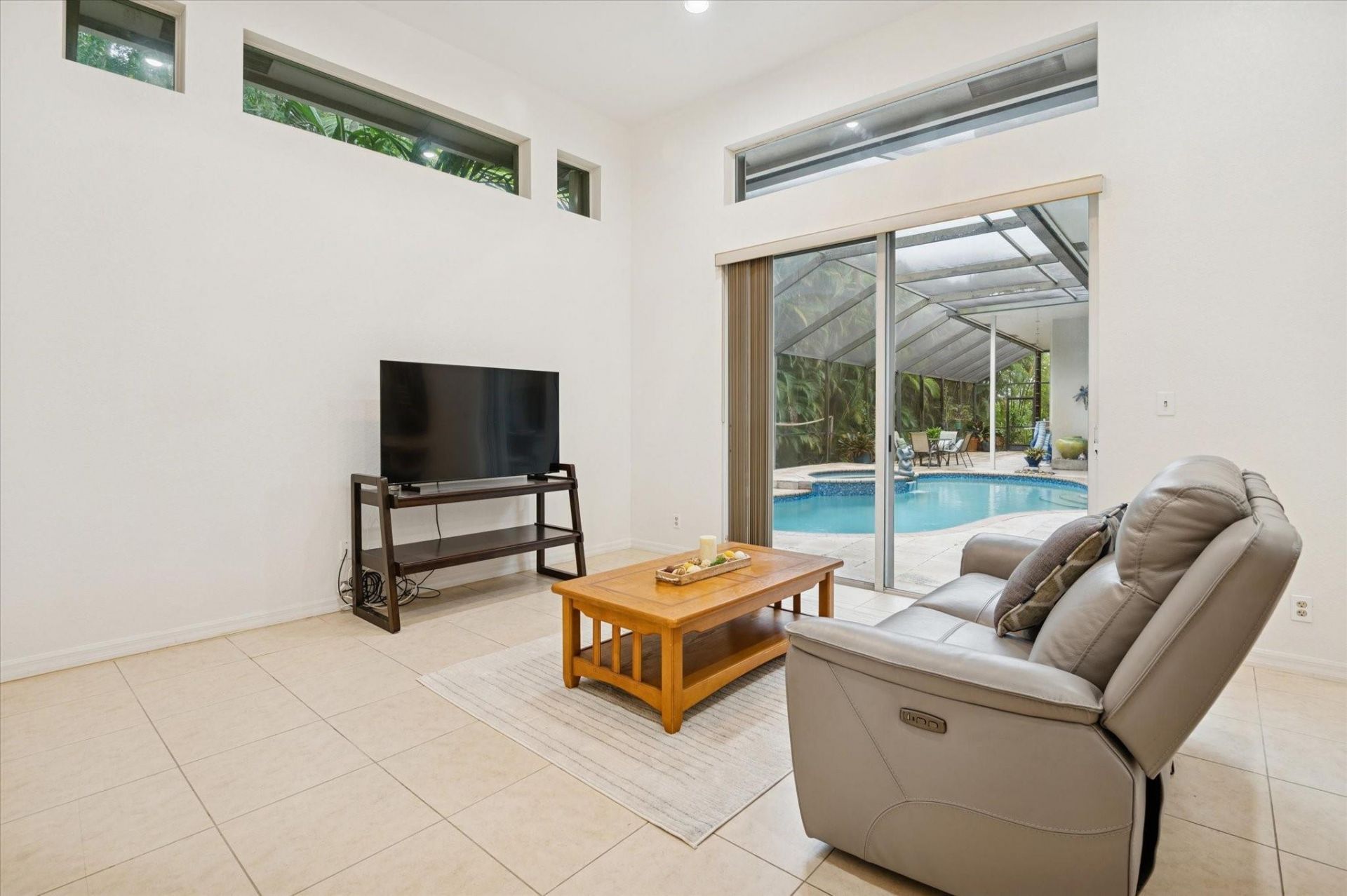 830 NW 122nd Ave, Plantation, FL 33325 Photo