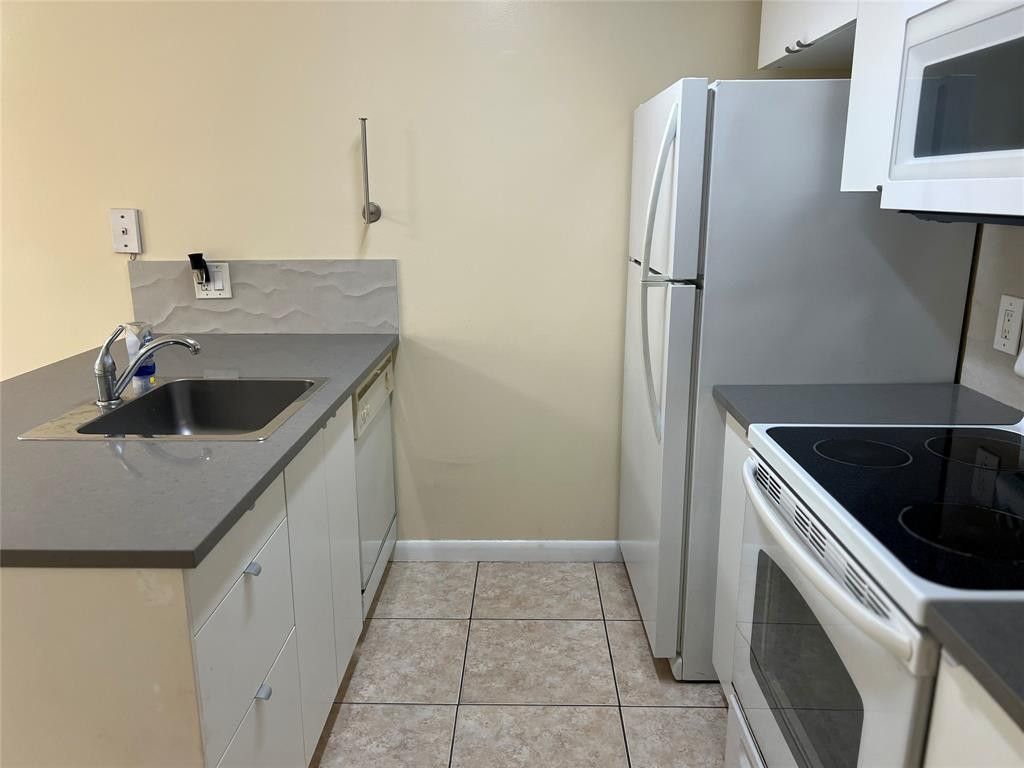 4481 W Mcnab Road, Unit 16, Pompano Beach, FL 33069 Photo