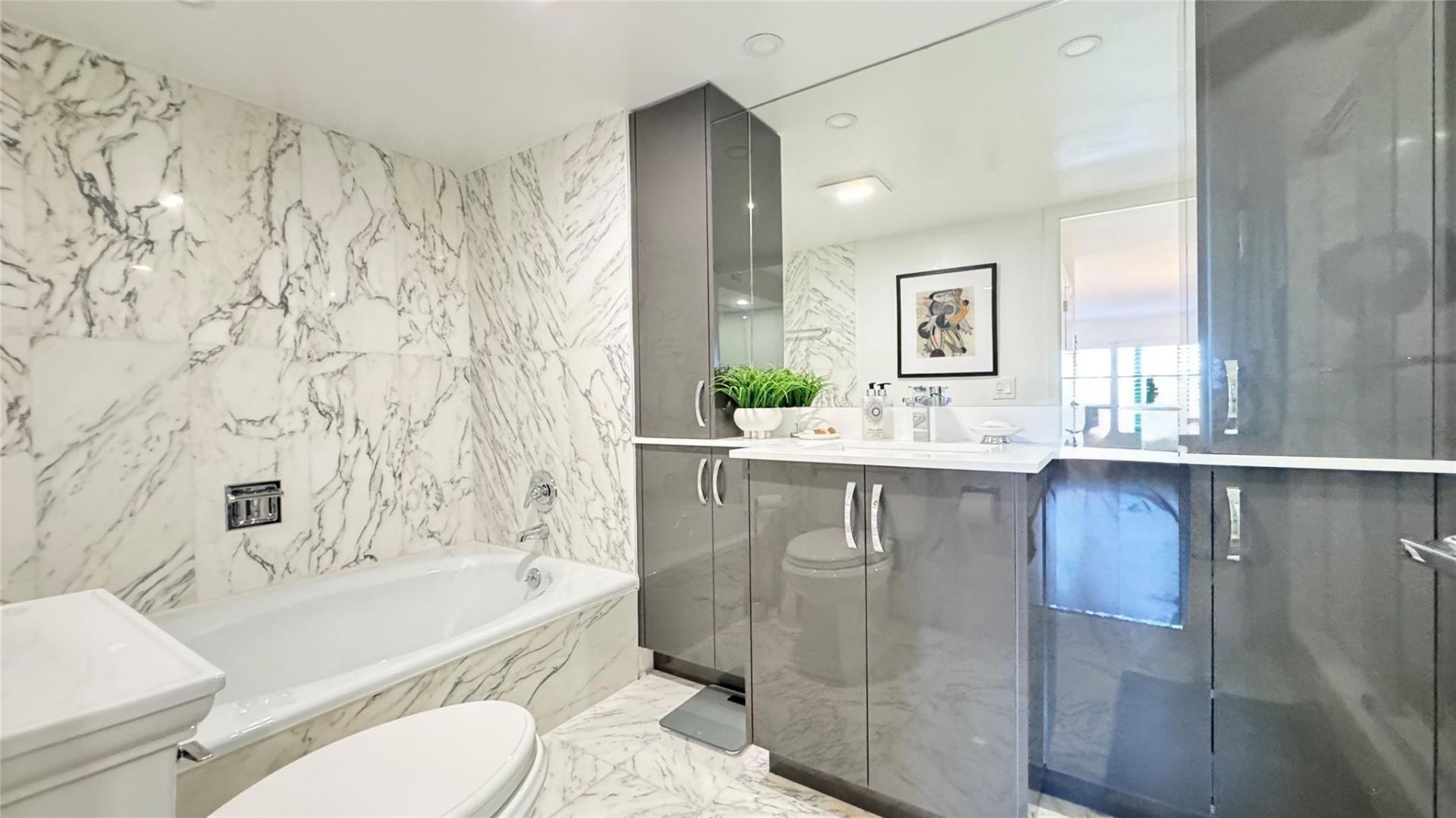 5100 N Ocean Boulevard, Unit 313, Lauderdale by the Sea, FL 33308 Photo