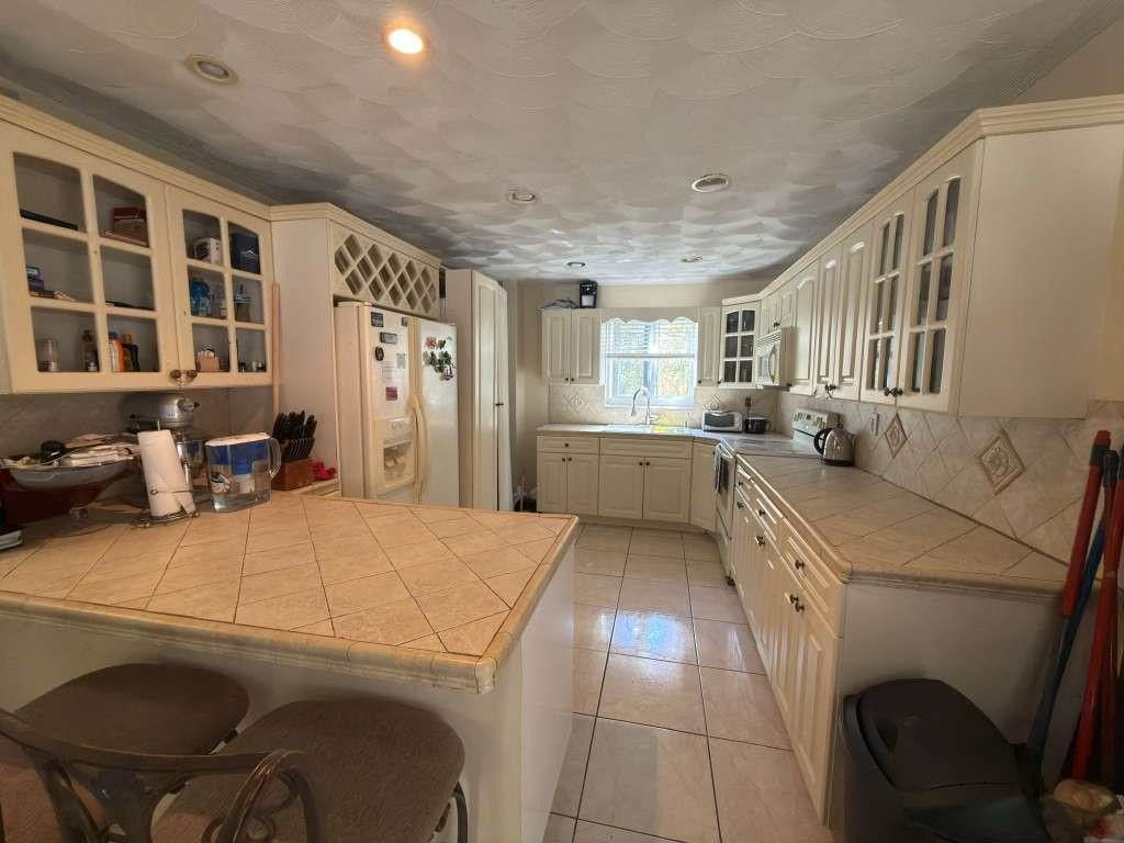 2210 Taylor Street, Unit 207, Hollywood, FL 33020 Photo