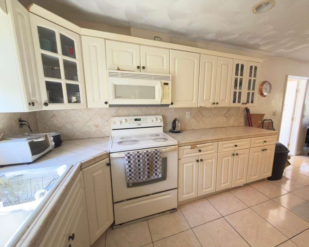 2210 Taylor Street, Unit 207, Hollywood, FL 33020 Photo