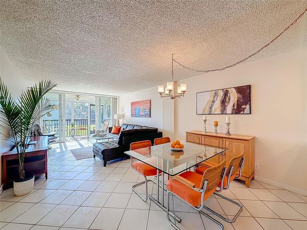 13 Royal Palm Way, Unit 101, Boca Raton, FL 33432