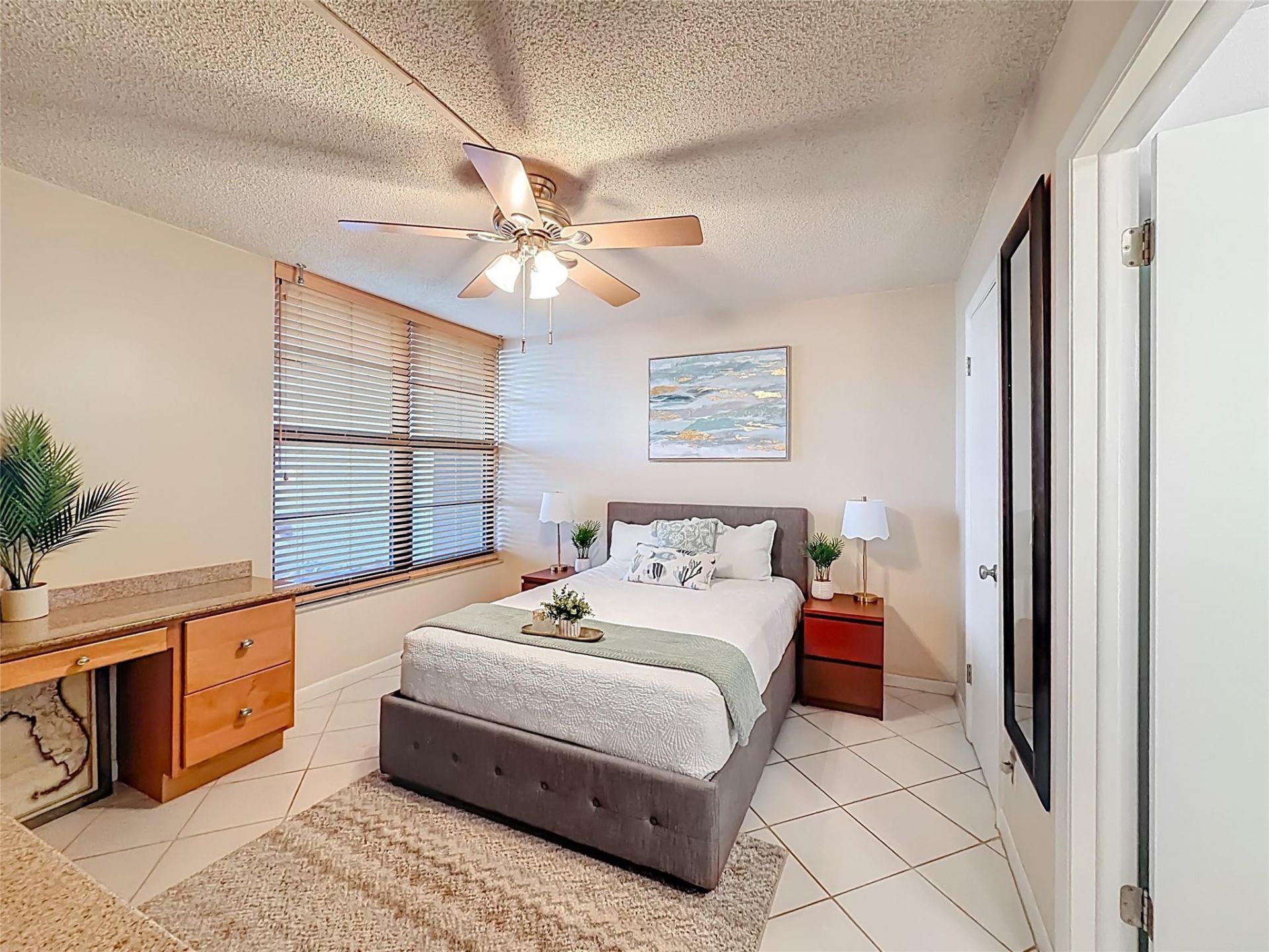 13 Royal Palm Way, Unit 101, Boca Raton, FL 33432 Photo