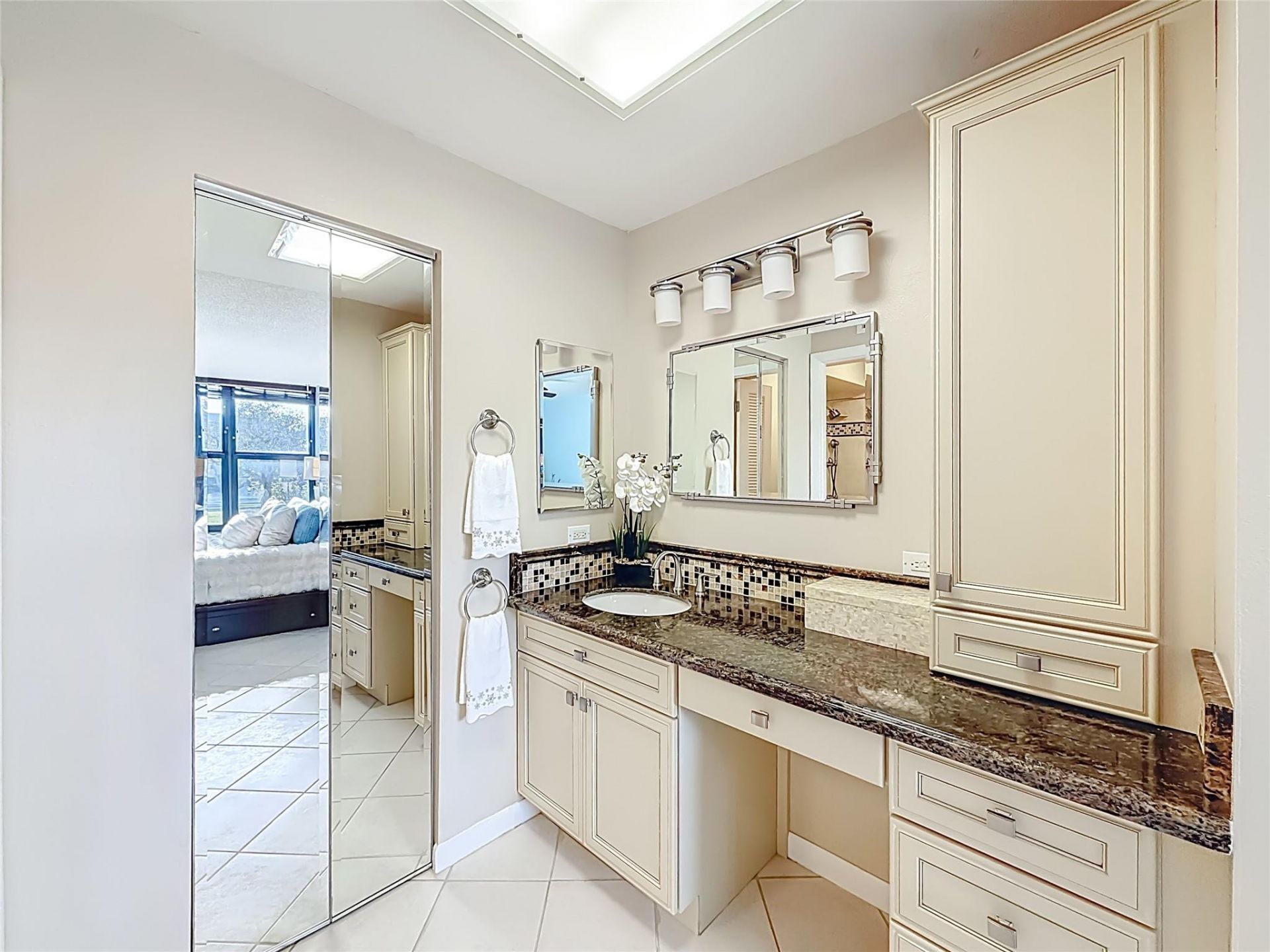 13 Royal Palm Way, Unit 101, Boca Raton, FL 33432 Photo