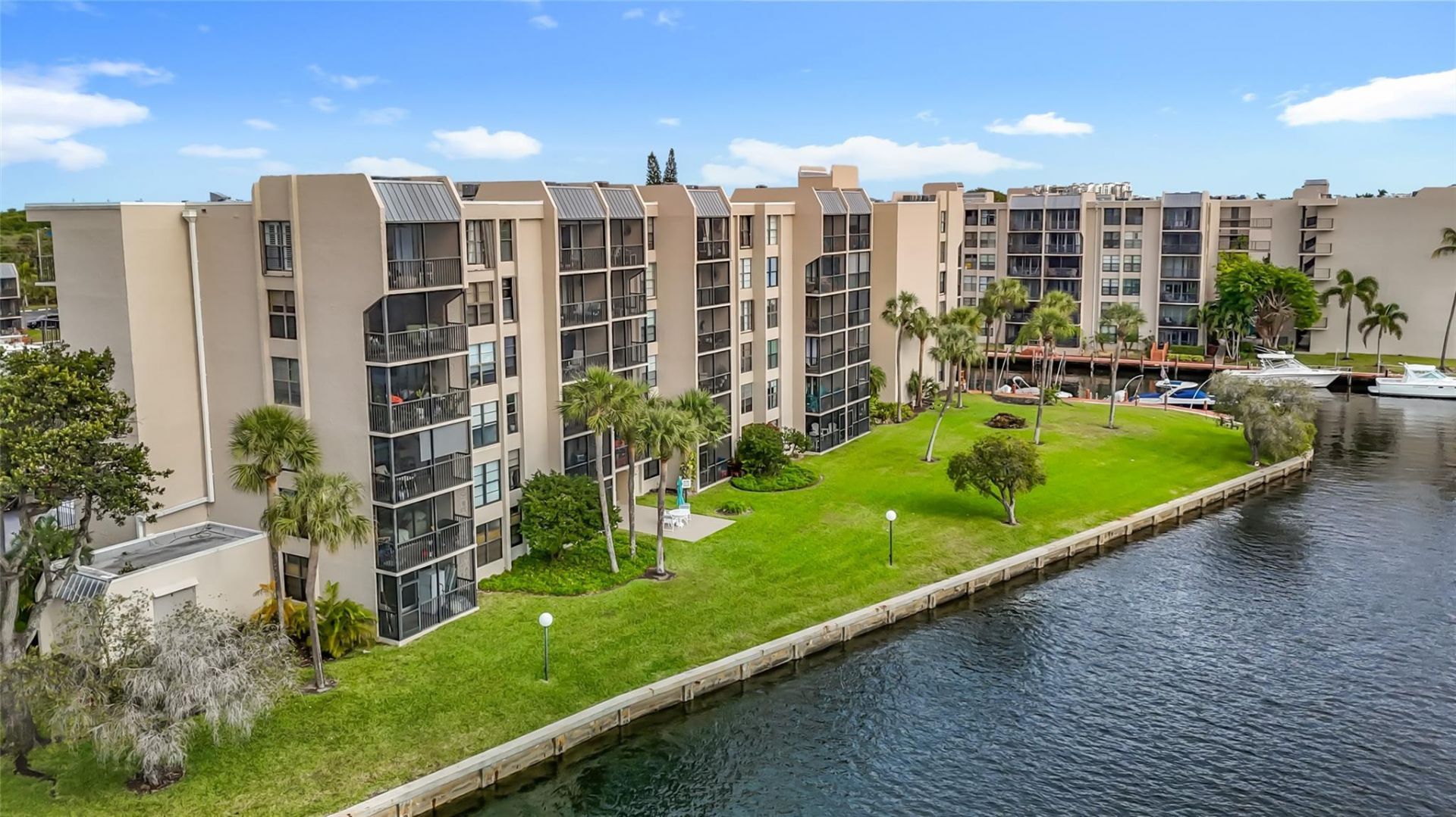 13 Royal Palm Way, Unit 101, Boca Raton, FL 33432 Photo