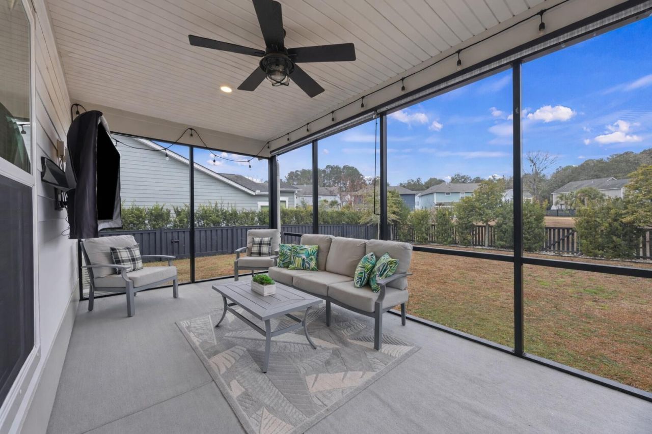 2025 Utsey Street Photo 17