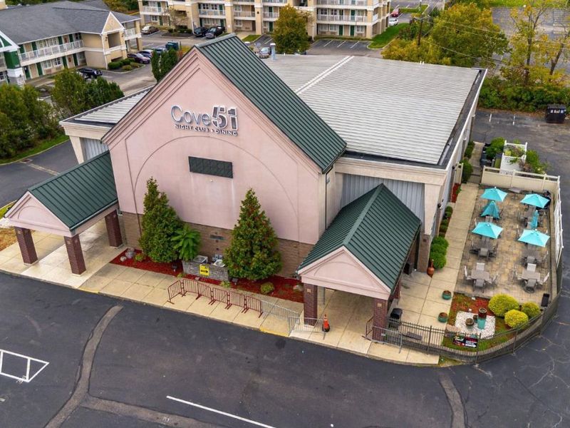 11473 chester Road, Cincinnati, OH 45246 Photo 2