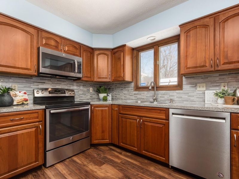 440 Colony Place, Columbus, OH 43230 Photo 13