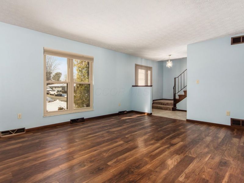 440 Colony Place, Columbus, OH 43230 Photo 9