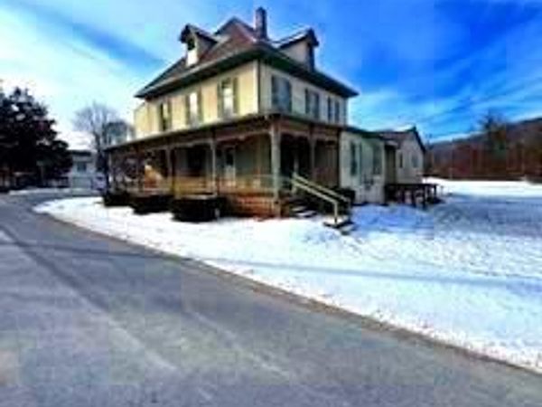 40 SPRING STREET, BEAVER SPRINGS, PA 17812