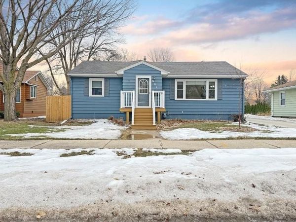 901 Redwood Drive, Fairmont, MN 56031