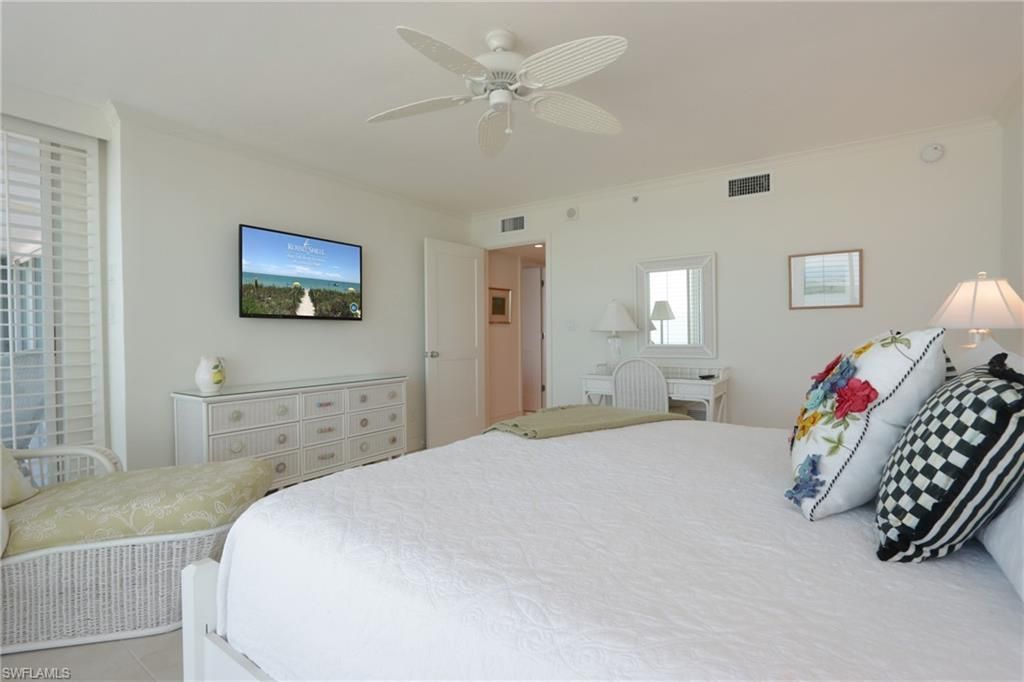 4651 Gulf Shore Blvd N, Unit 504, Naples, FL 34103 Photo