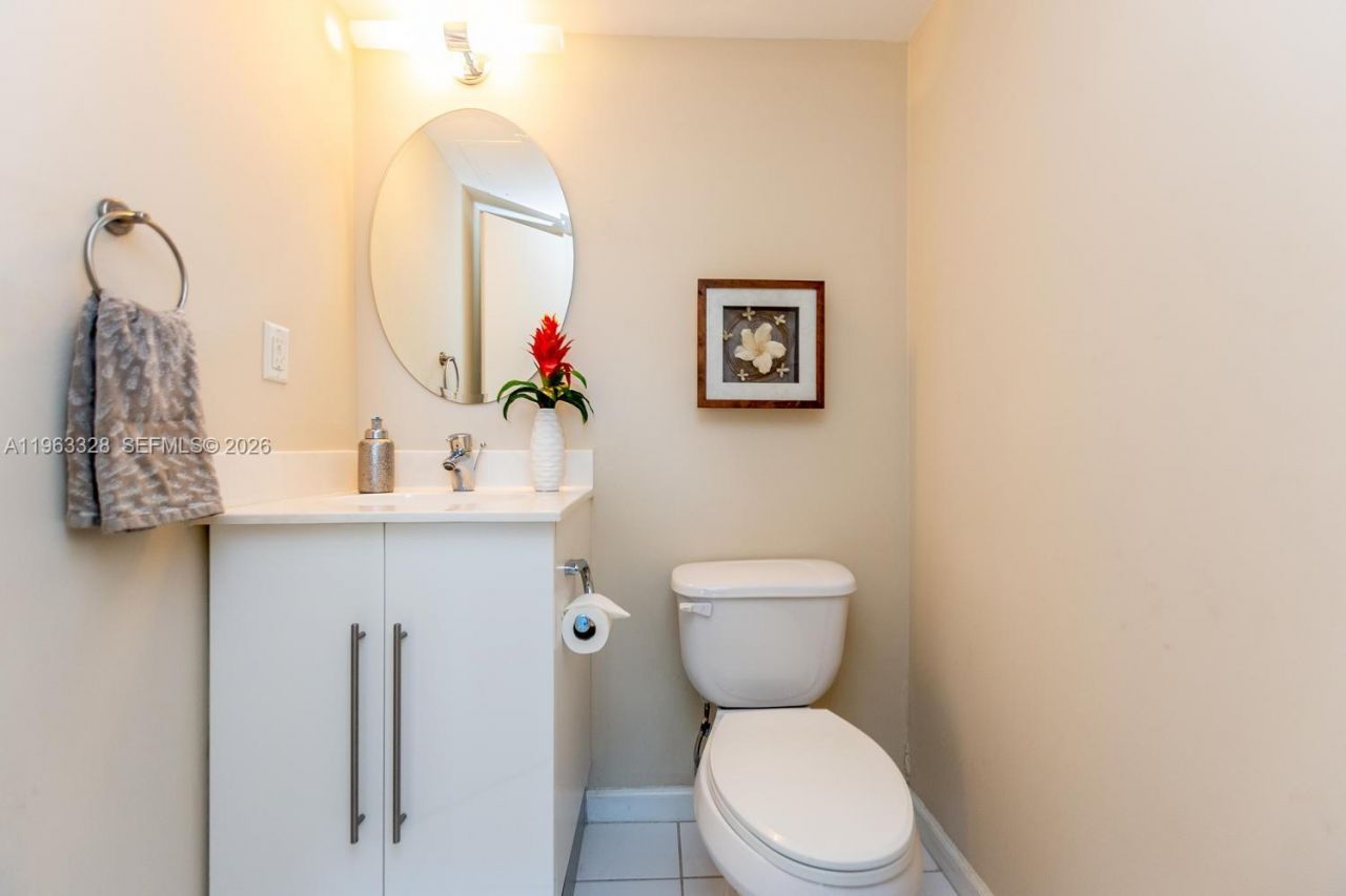 3000 S Ocean Dr, Unit 316, Hollywood, FL 33019 Photo