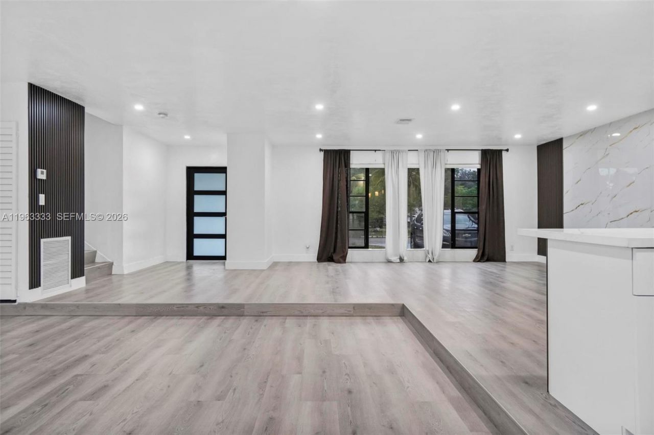 14431 NW 13th Rd , Miami, FL 33167 Photo