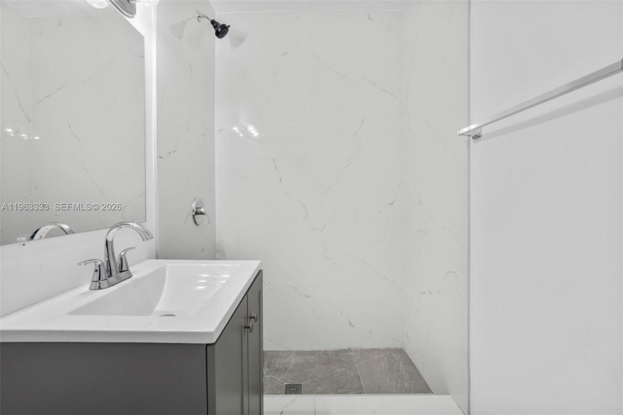 14431 NW 13th Rd , Miami, FL 33167 Photo