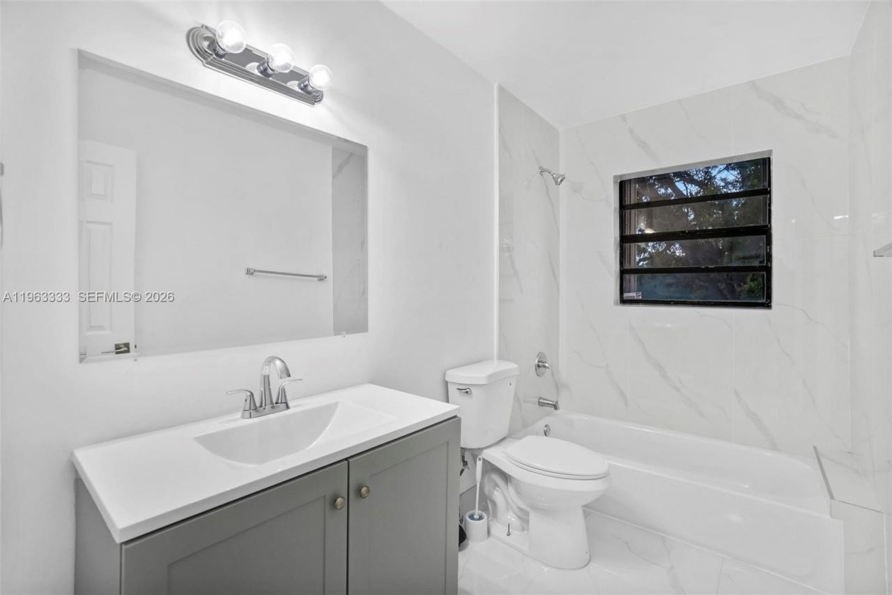 14431 NW 13th Rd , Miami, FL 33167 Photo