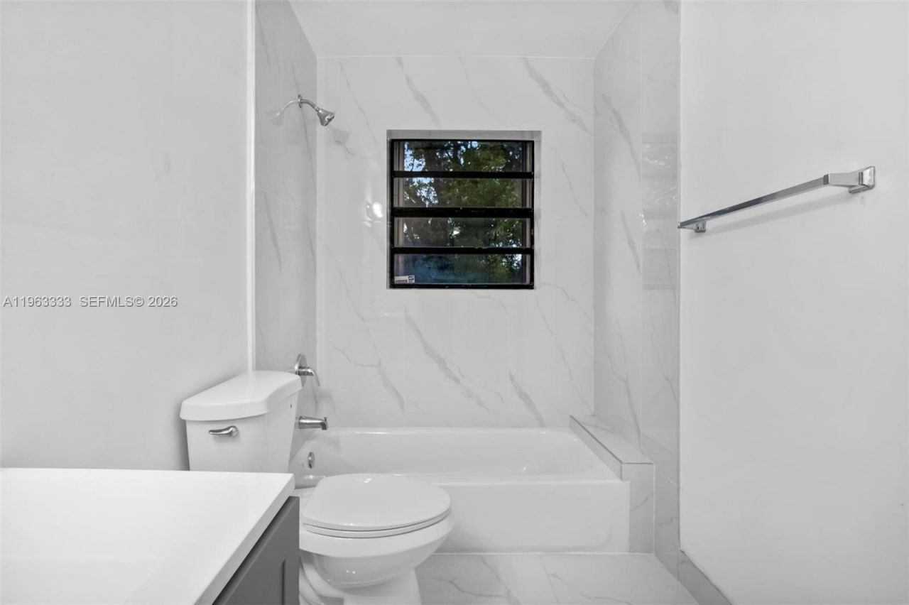 14431 NW 13th Rd , Miami, FL 33167 Photo