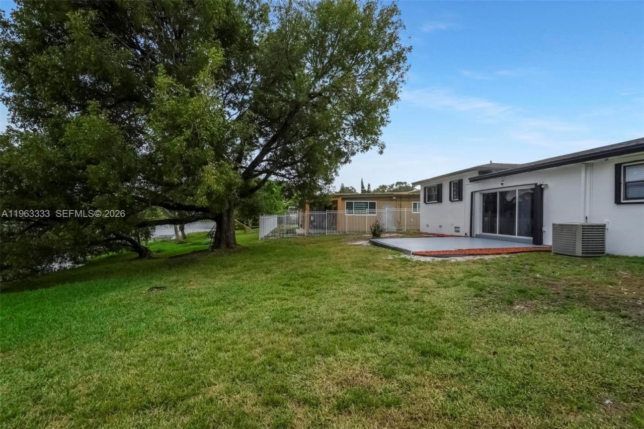 14431 NW 13th Rd , Miami, FL 33167 Photo