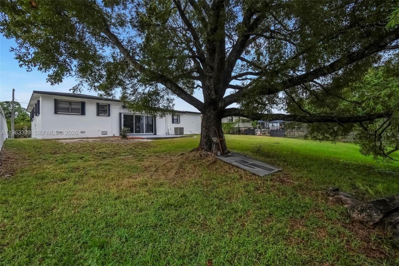 14431 NW 13th Rd , Miami, FL 33167 Photo