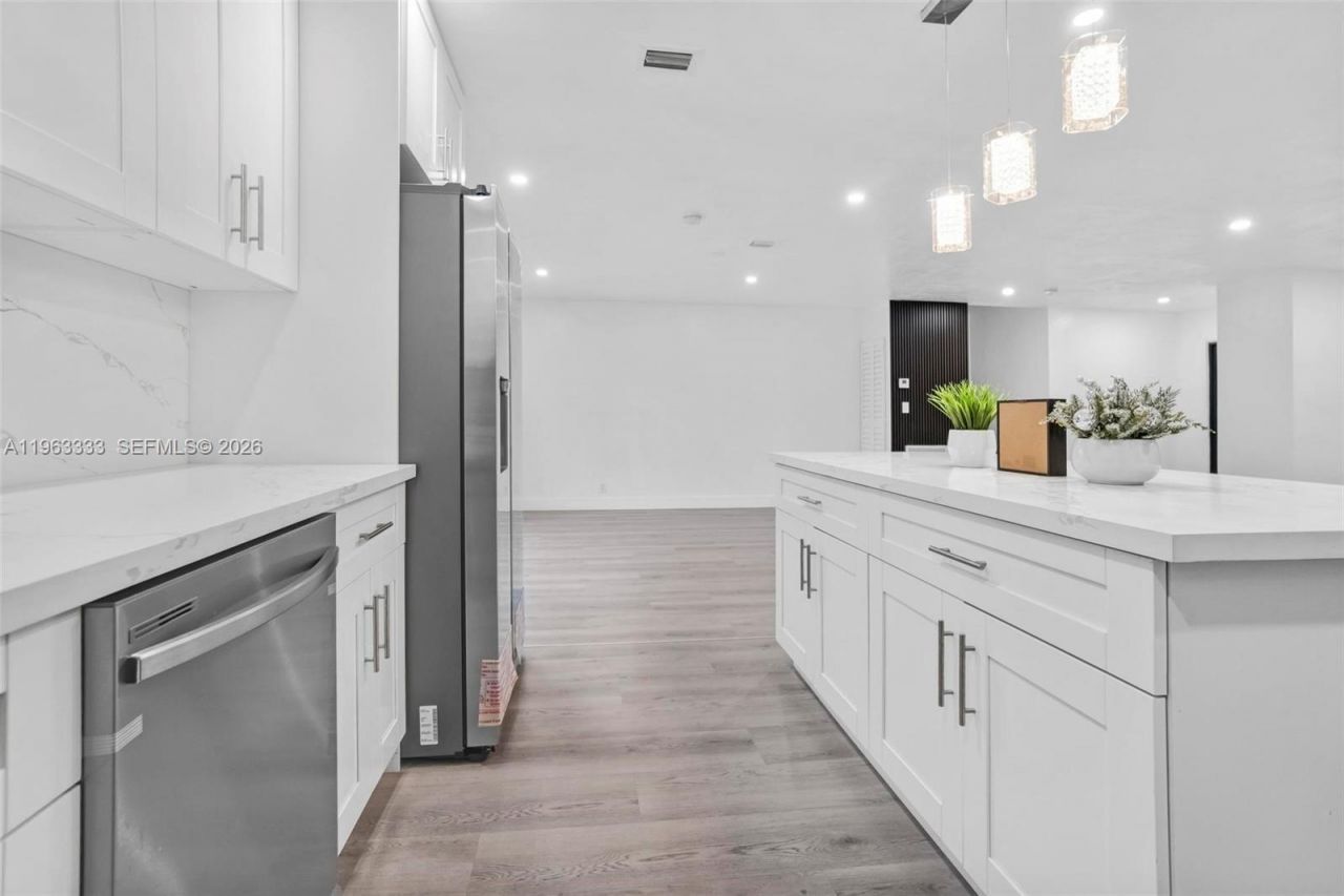 14431 NW 13th Rd , Miami, FL 33167 Photo