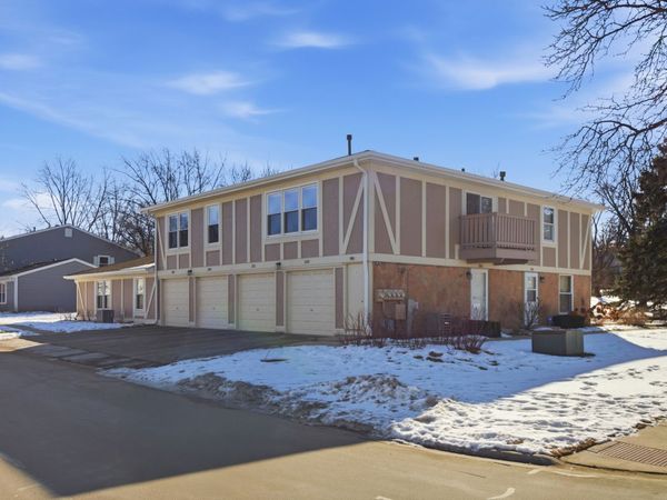 205 Nantucket Harbor, Unit 205, Schaumburg, IL 60193