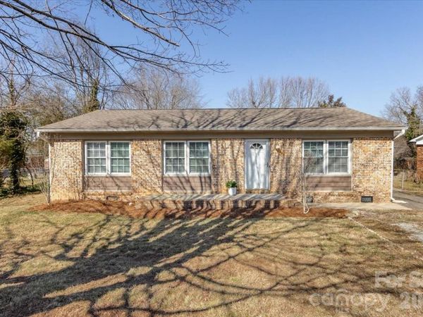 406 Robinson Clemmer Road, Dallas, NC 28034