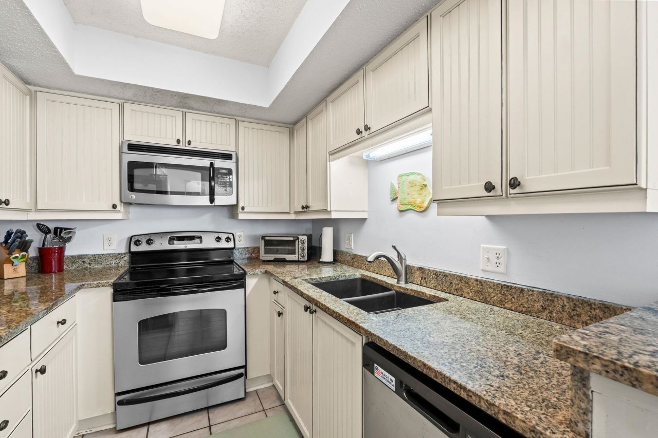 201 S Ocean Blvd. S Photo 22