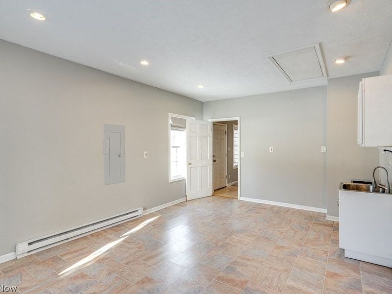 1229 Summit Drive, Mayfield Heights, OH 44124 Photo 13