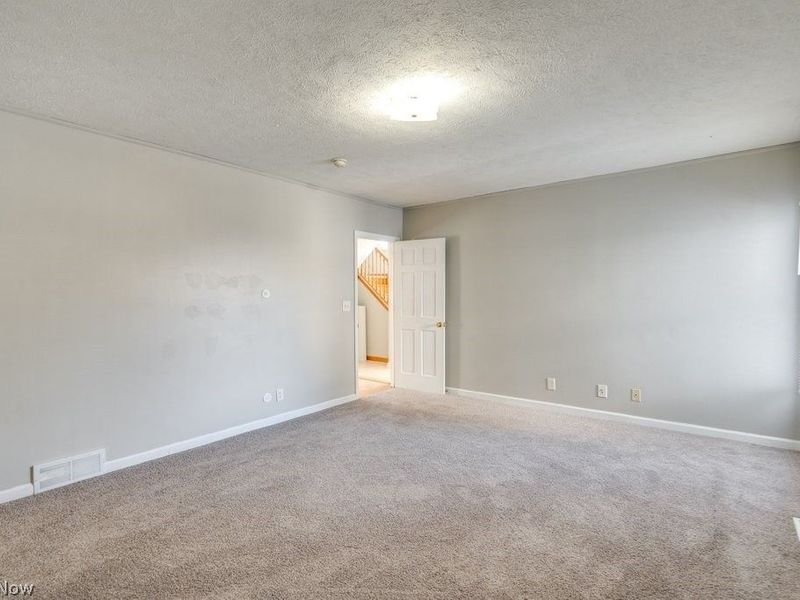 1229 Summit Drive, Mayfield Heights, OH 44124 Photo 15