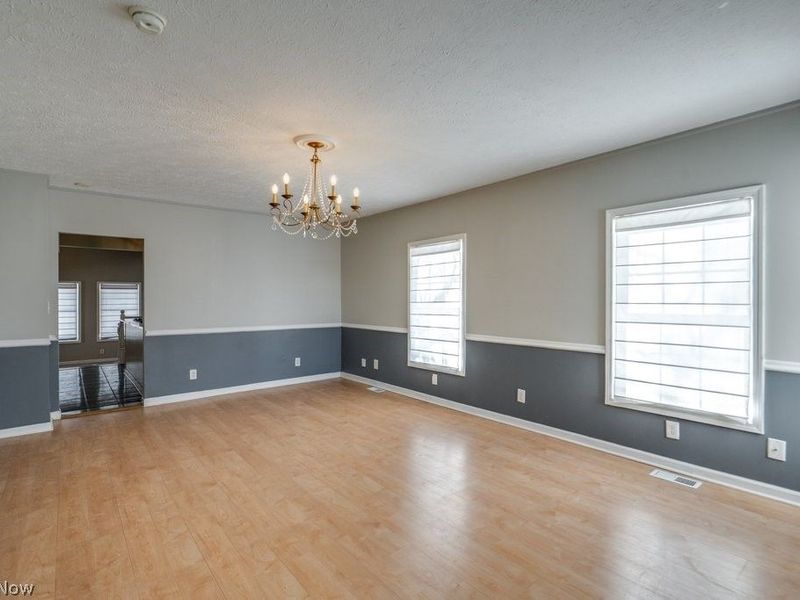 1229 Summit Drive, Mayfield Heights, OH 44124 Photo 3