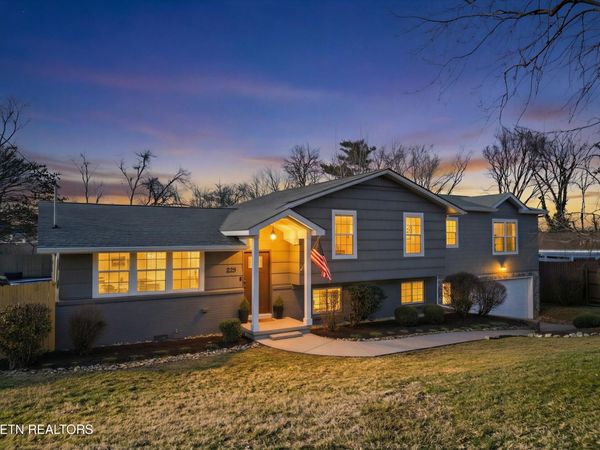 225 Elkmont Rd, Knoxville, TN 37922