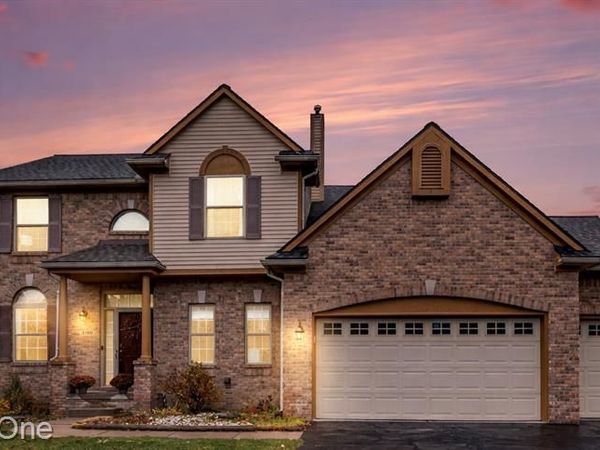 3180 Waldon Ridge Drive, Orion Twp, MI 48359