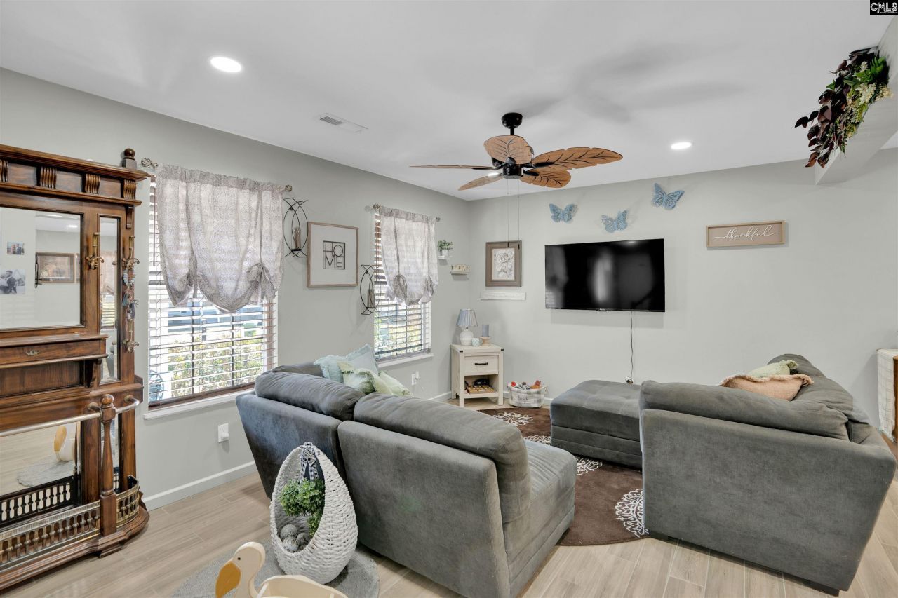 109 Stockland Road  Photo 7