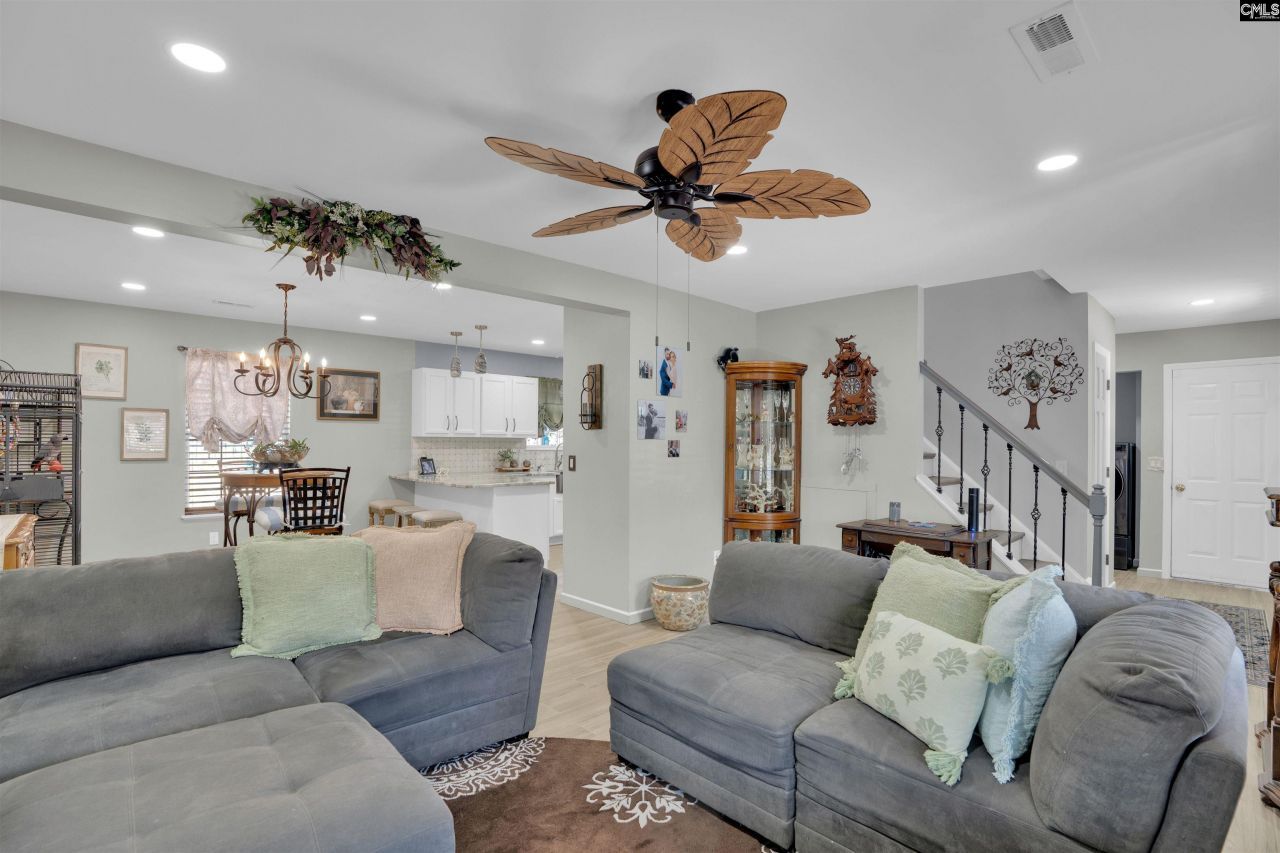 109 Stockland Road Photo 8