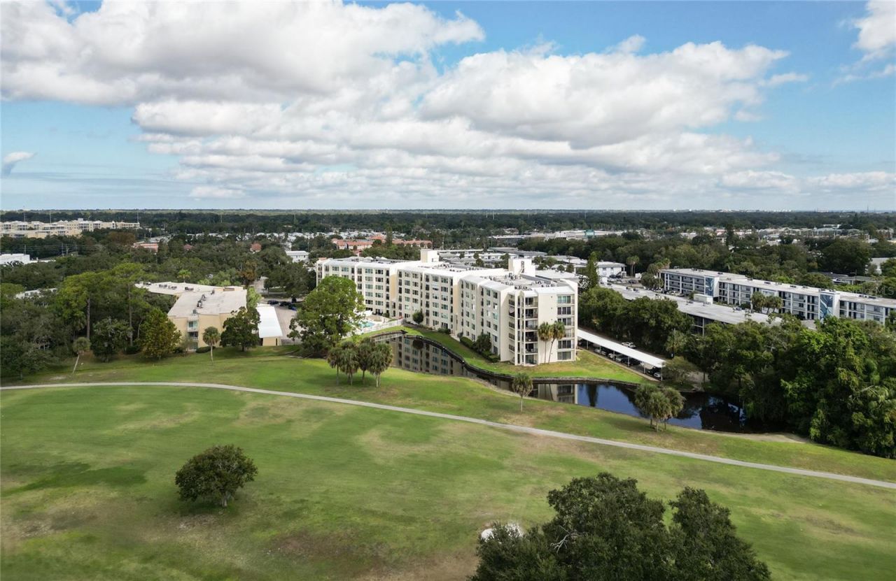 225 Country Club Drive, Unit F1403, Largo, FL 33771 Main Photo