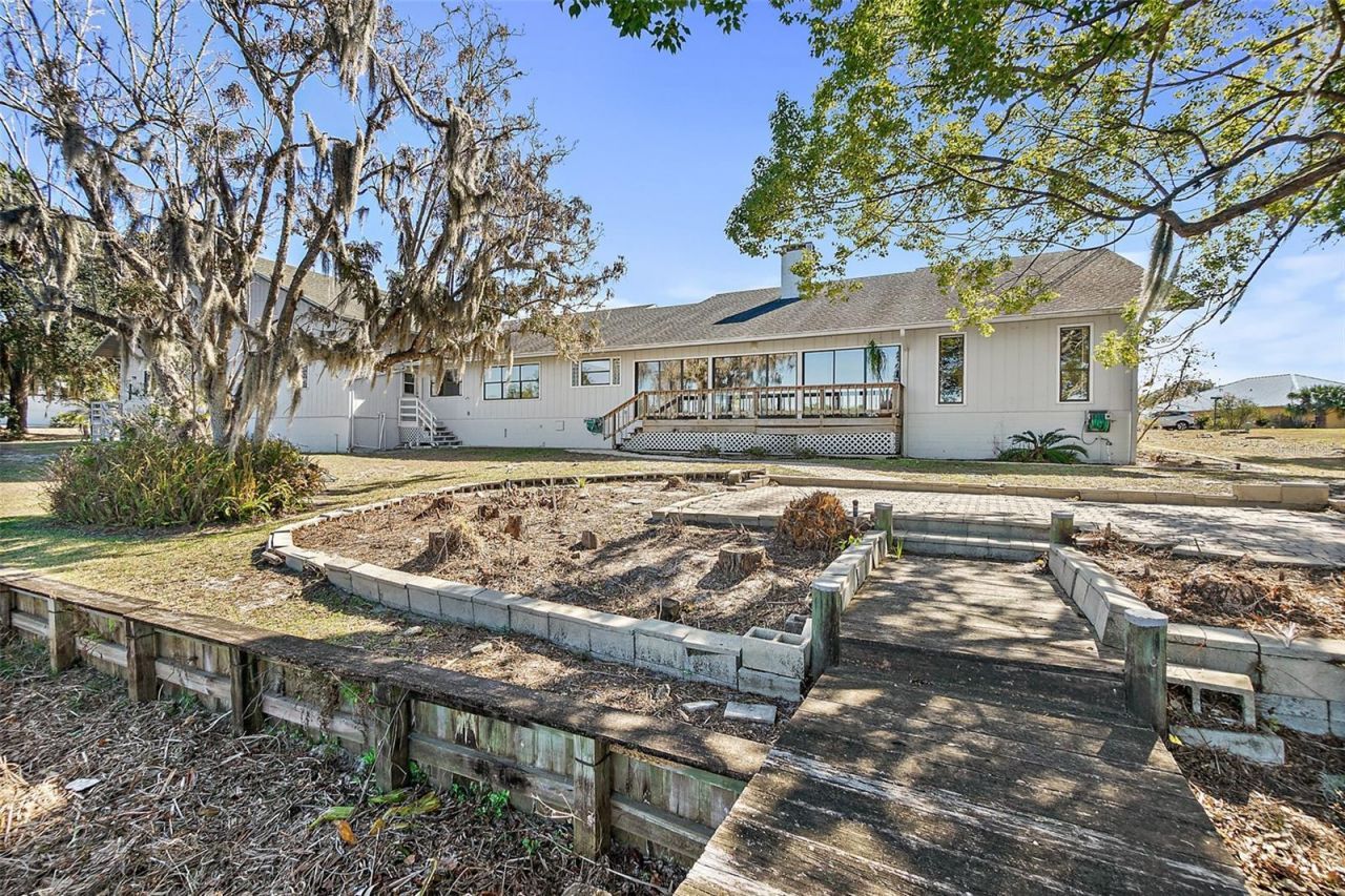 127 Eagles Nest Lane, Crescent City, FL 32112 Photo