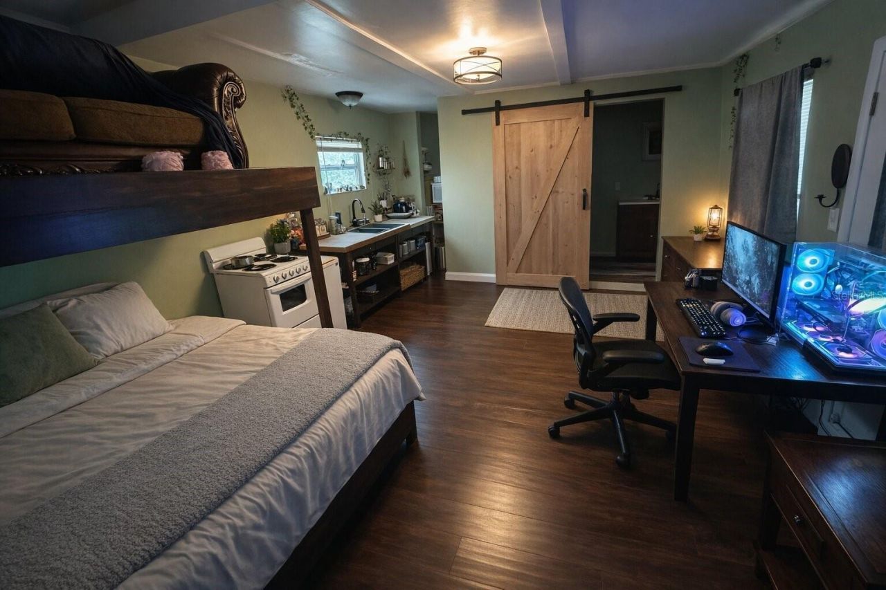 321 Roslyn Avenue, New Smyrna Beach, FL 32168 Photo