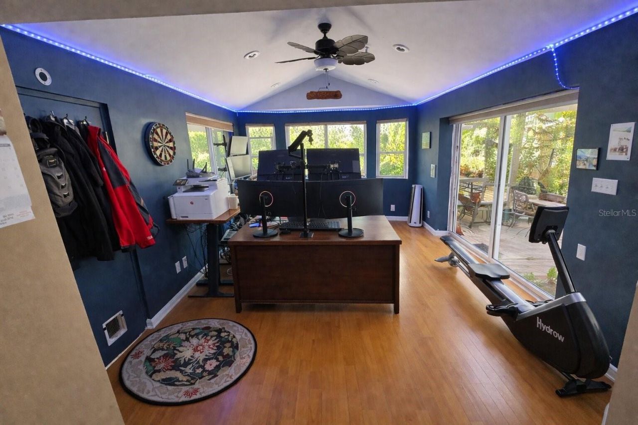 321 Roslyn Avenue, New Smyrna Beach, FL 32168 Photo